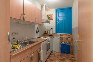 Küche 4 Platten Herd+Backofen und Geschirrspüler