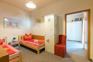 Schlafzimmer 1